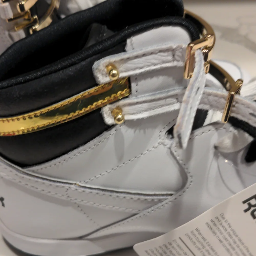 NWT Reebox Hightops - Picture 5 of 6
